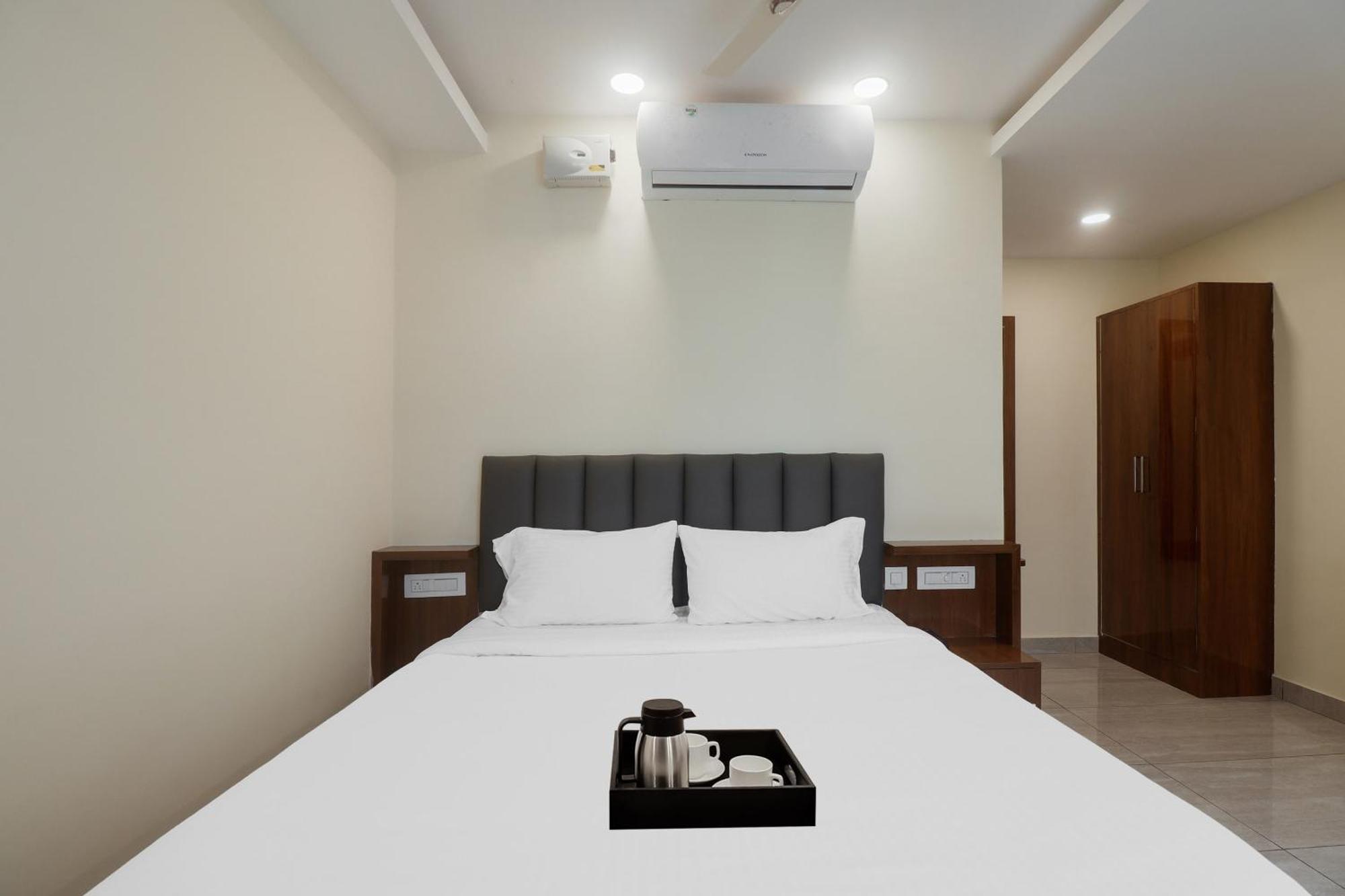 Treebo Trend DJ Grand Hotel Tirupati Buitenkant foto